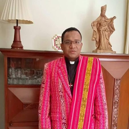 Pst. Agus Seran, OSC